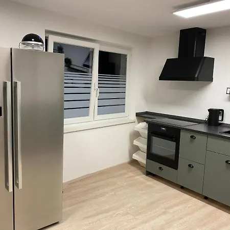 Отель Sali Homes - Gaestehaus Lamm *