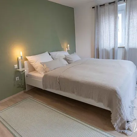 Sali Homes - Gaestehaus Lamm Hotell