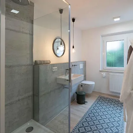 Sali Homes - Gaestehaus Lamm * Obersulm