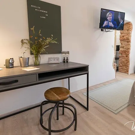 Sali Homes - Gaestehaus Lamm Szálloda *