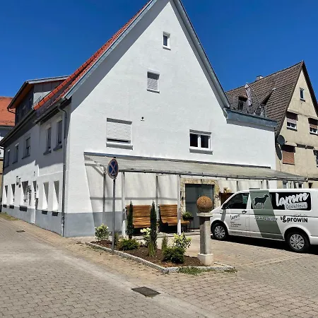 Sali Homes - Gaestehaus Lamm Szálloda *