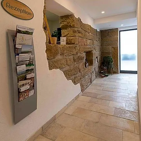 Sali Homes - Gaestehaus Lamm Hotell Obersulm