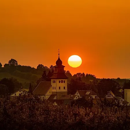 Sali Homes - Gaestehaus Lamm Szálloda Obersulm